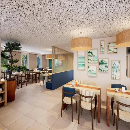Newly Built Near The * Hyeres